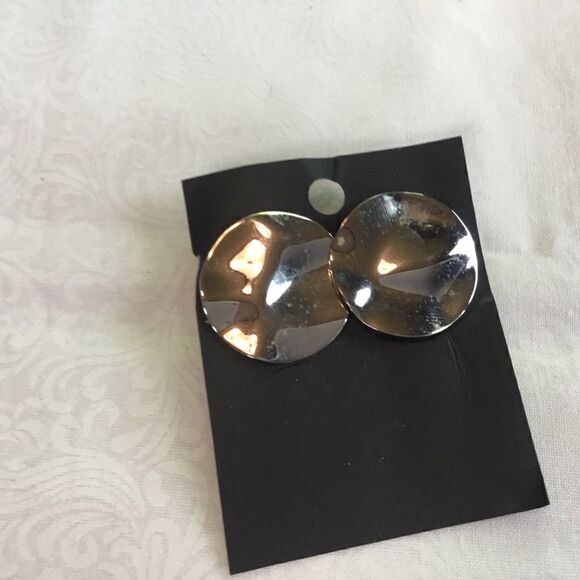 Silvertone Hammered Disc Pierced Earrings - Picture 2 of 5